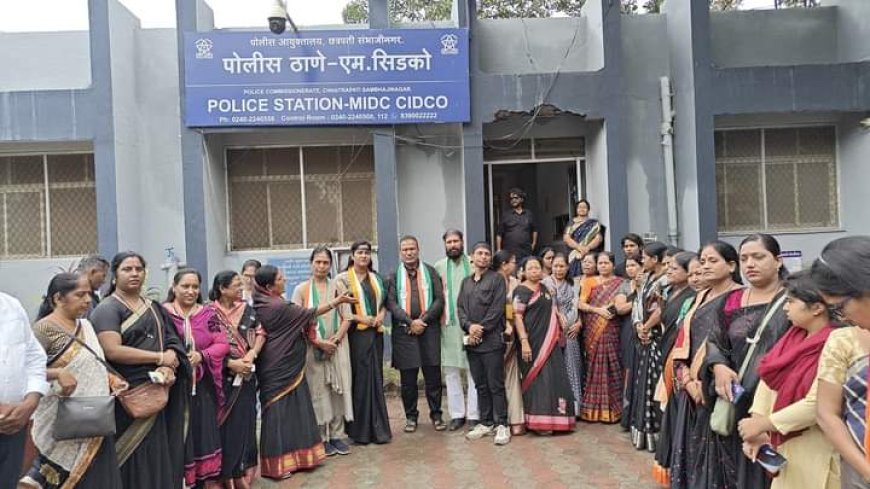 Ambadas Danve : मोदींच्या महाराष्ट्र दौऱ्याला विरोध; छ. संभाजीनगर विमानतळाबाहेर मविआचं आंदोलन, अंबादास दानवे पोलिसांच्या ताब्यात