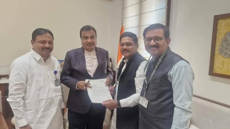जालना-छत्रपती संभाजीनगर-अहिल्यानगर रस्त्याच्या आठ पदरी विस्तारासाठी खासदार डॉ. कल्याण काळे यांचे केंद्रीय मंत्री नितीन गडकरी यांना निवेदन.